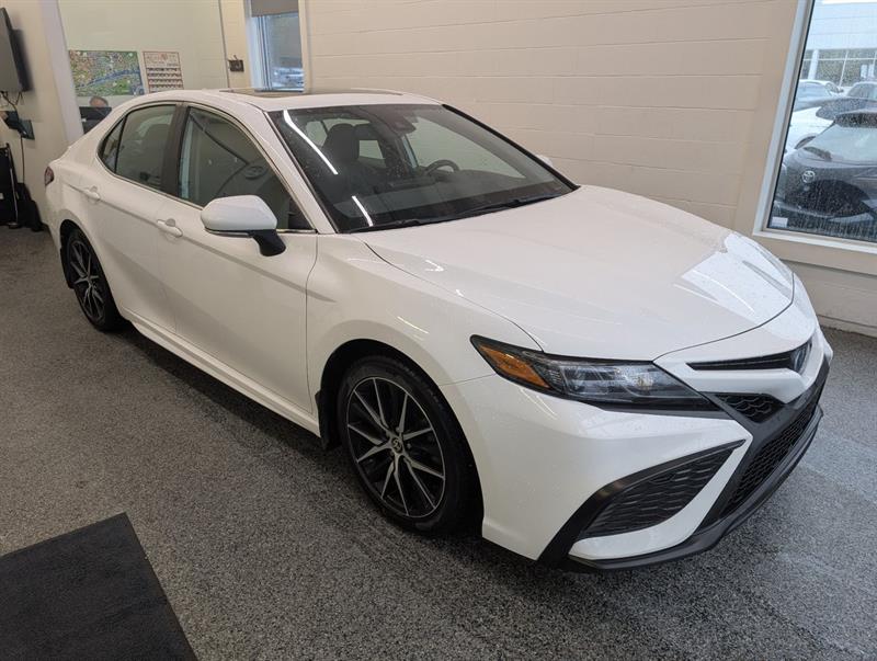 toyota Camry Hybrid 2023