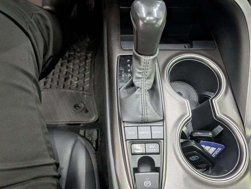 toyota Camry Hybrid 2023 - 17