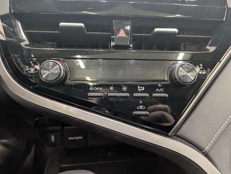 toyota Camry Hybrid 2023 - 18