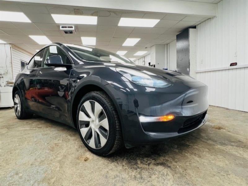 tesla Model Y 2024 - 3