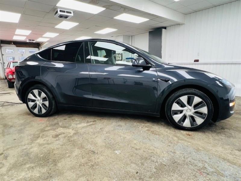 tesla Model Y 2024 - 6