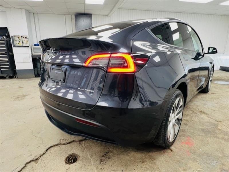 tesla Model Y 2024 - 7