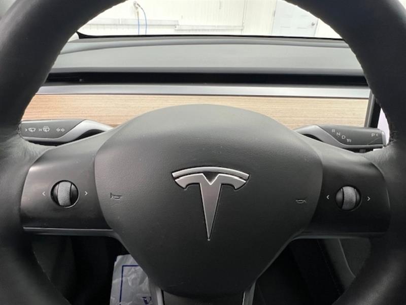 tesla Model Y 2024 - 14