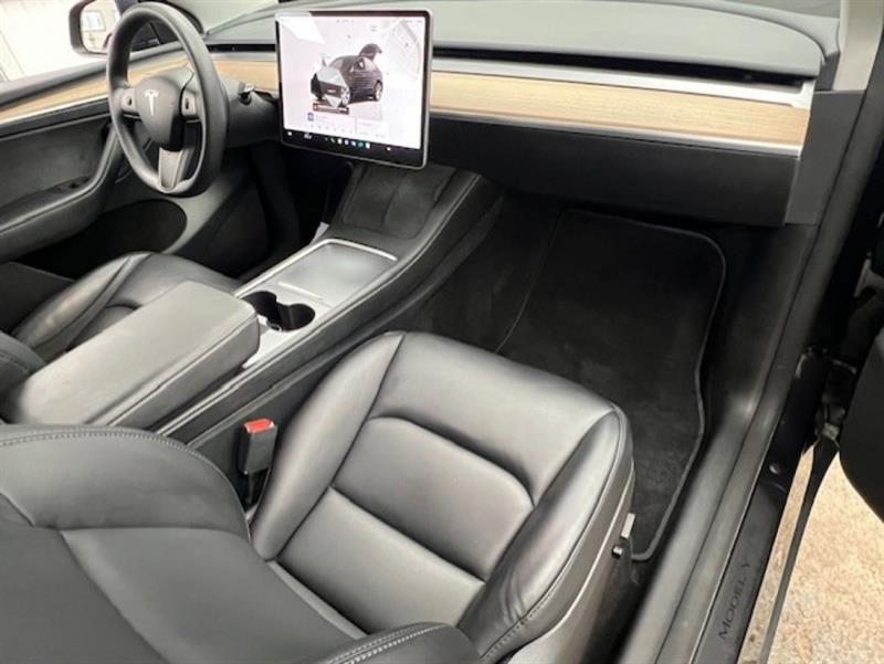 tesla Model Y 2024 - 27