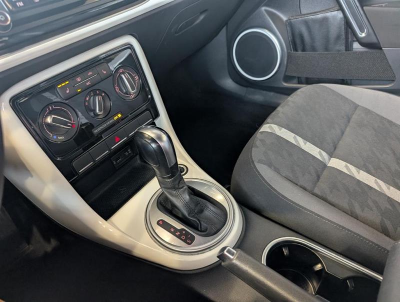 volkswagen Beetle 2017 - 21