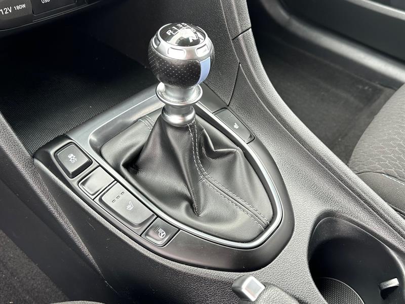 hyundai Veloster 2019 - 17