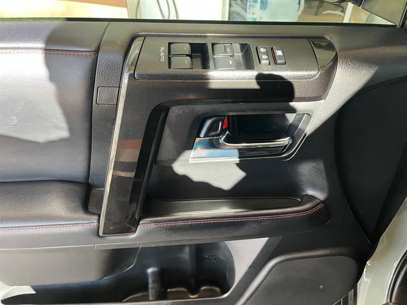 toyota 4Runner 2022 - 13