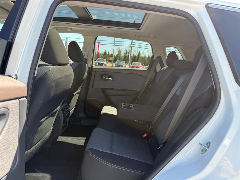 nissan Rogue 2021 - 36
