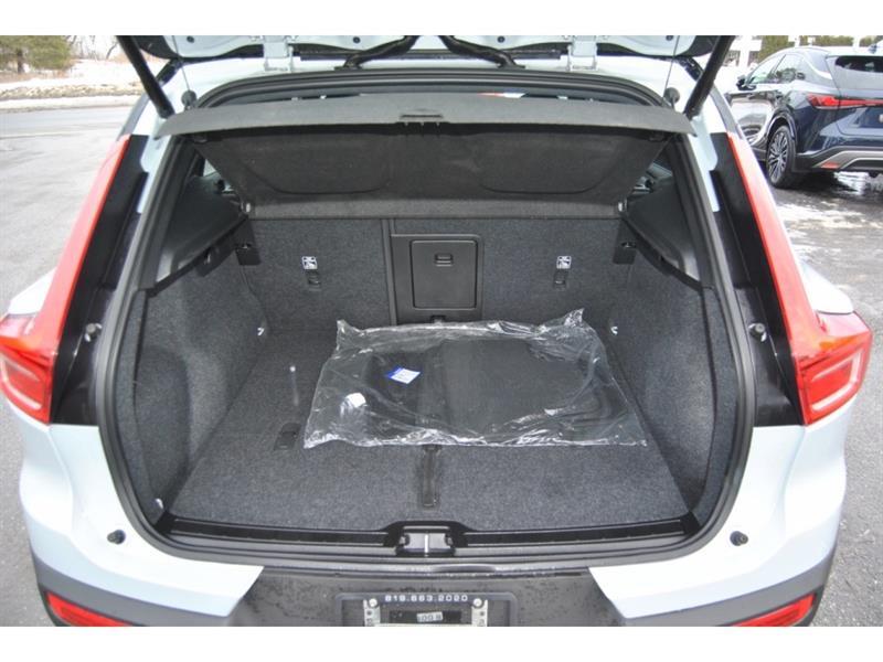 2022 Volvo C40 - Image 11