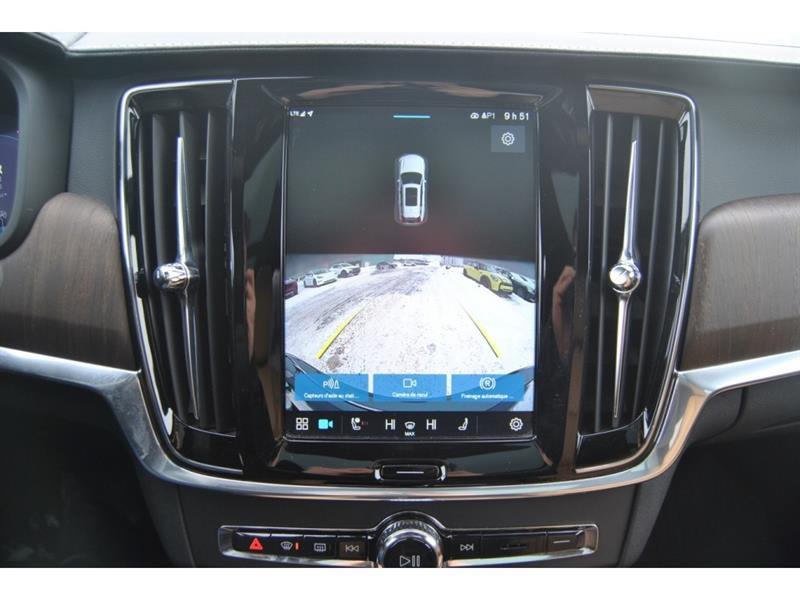 2022 Volvo V90 - Image 20