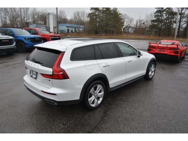 2020 Volvo V60 - Image 5