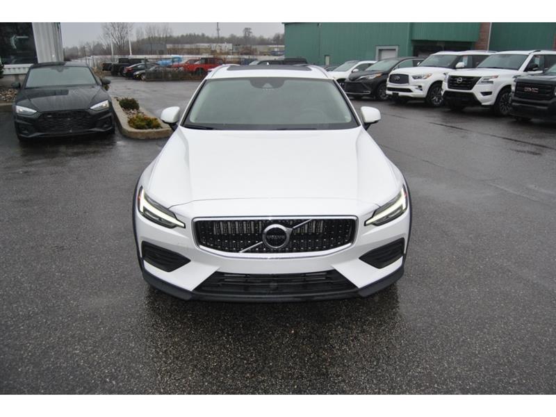 2020 Volvo V60 - Image 8