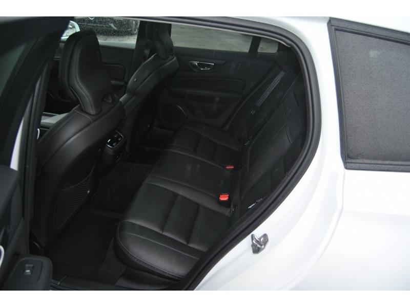 2020 Volvo V60 - Image 10