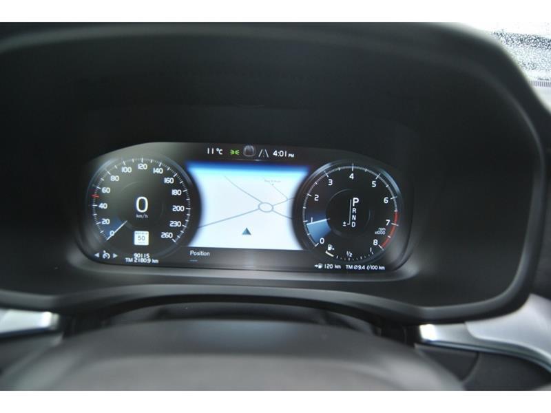 2020 Volvo V60 - Image 15