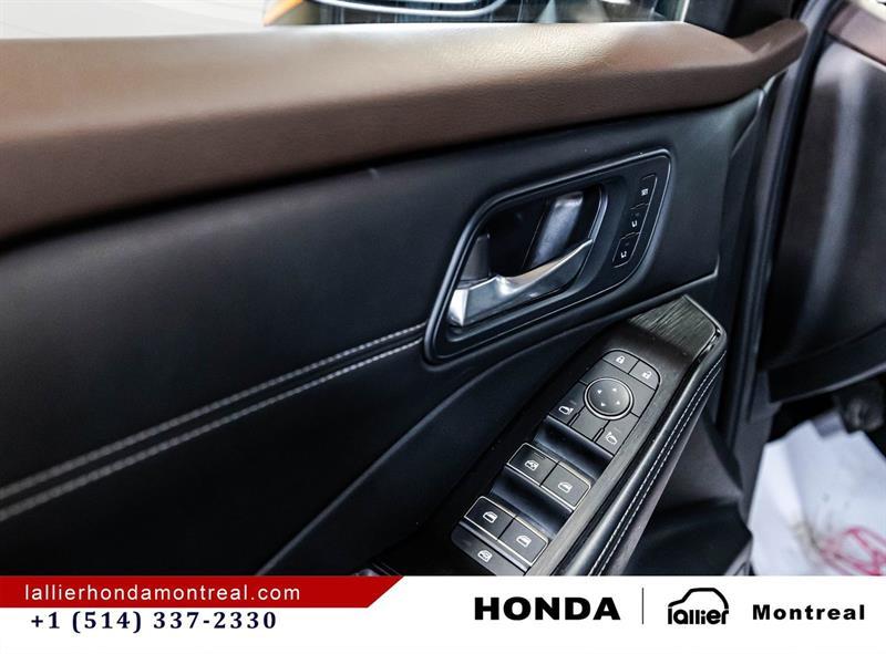 2023 Nissan Rogue - Image 12