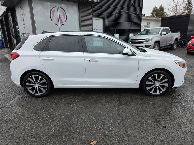 2018 Hyundai Elantra - Image 9