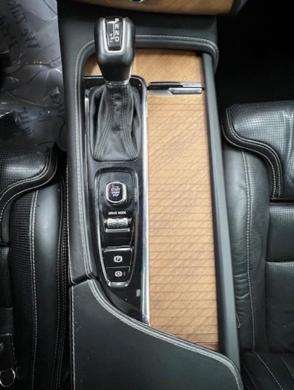 volvo XC90 2018 - 25
