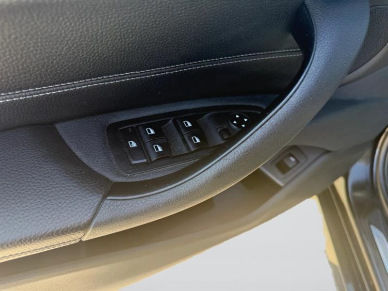 bmw X1 2021 - 12