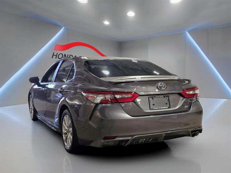 toyota Camry 2018 - 4