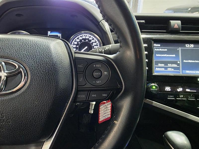 toyota Camry 2018 - 13
