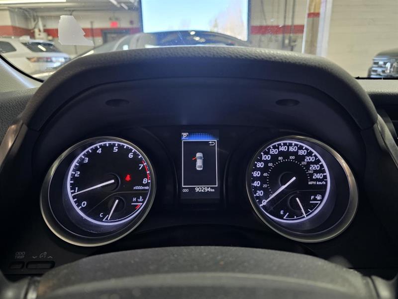 toyota Camry 2018 - 14