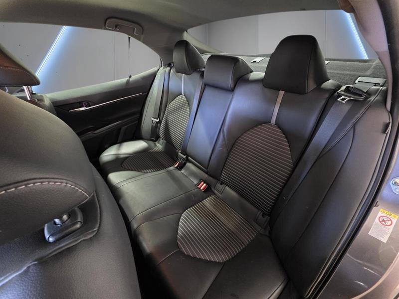 toyota Camry 2018 - 22