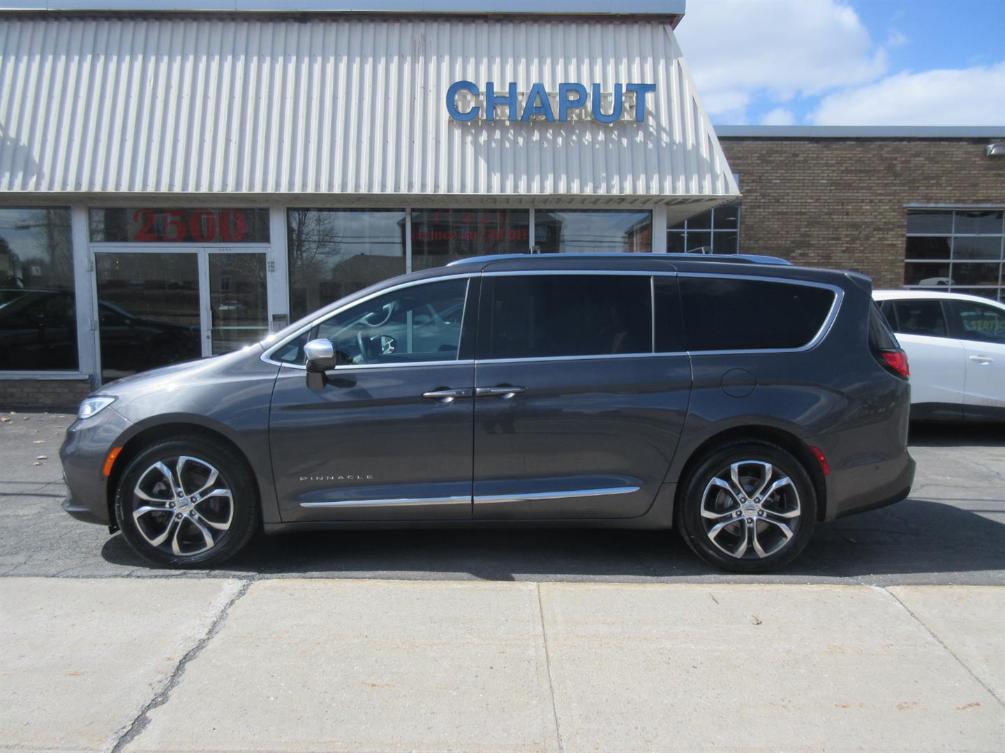 chrysler Pacifica 2022 - 3