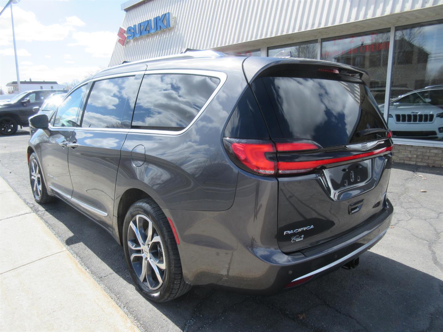 chrysler Pacifica 2022 - 7