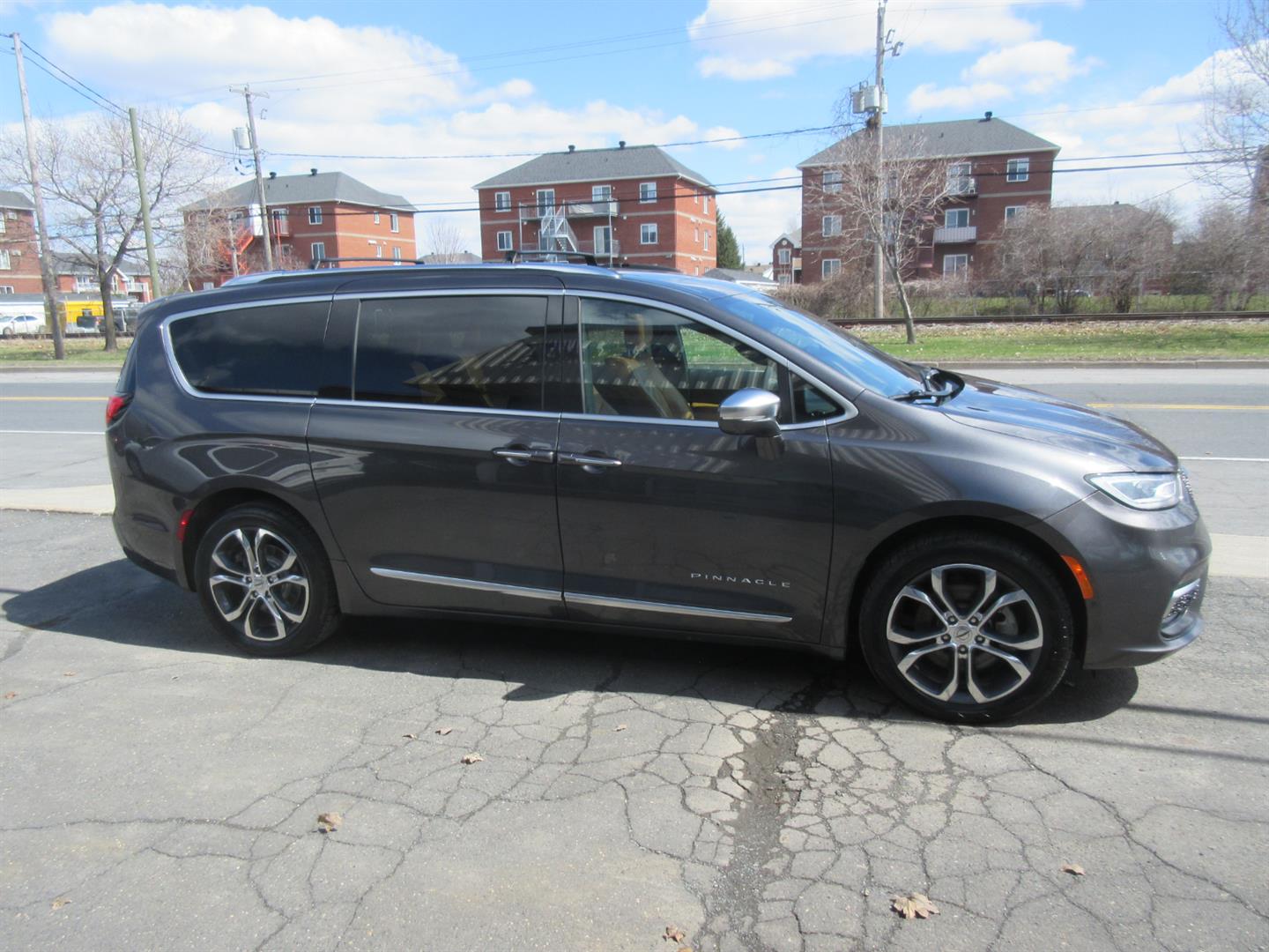chrysler Pacifica 2022 - 15