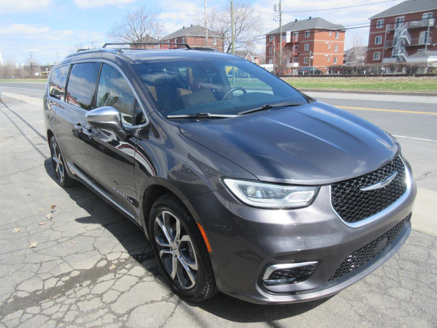 chrysler Pacifica 2022 - 16
