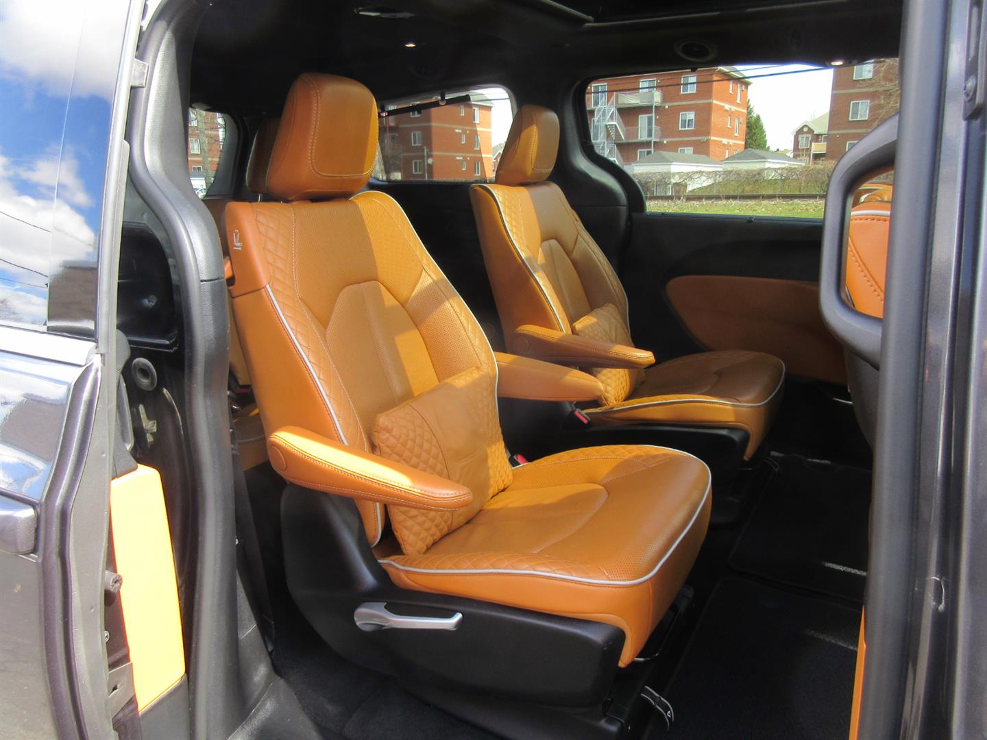 chrysler Pacifica 2022 - 25