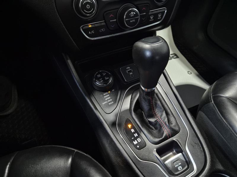 jeep Cherokee 2019 - 22