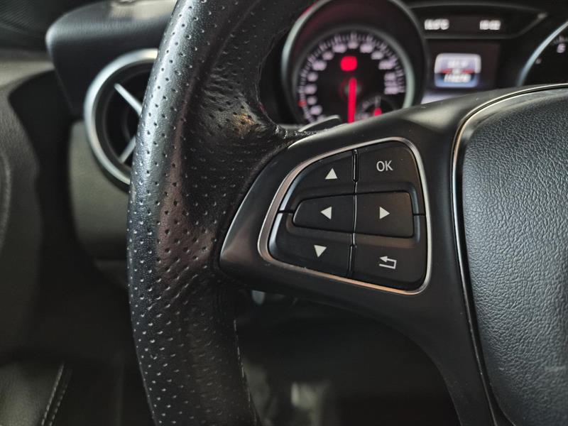 mercedes-benz GLA-Class 2019 - 17