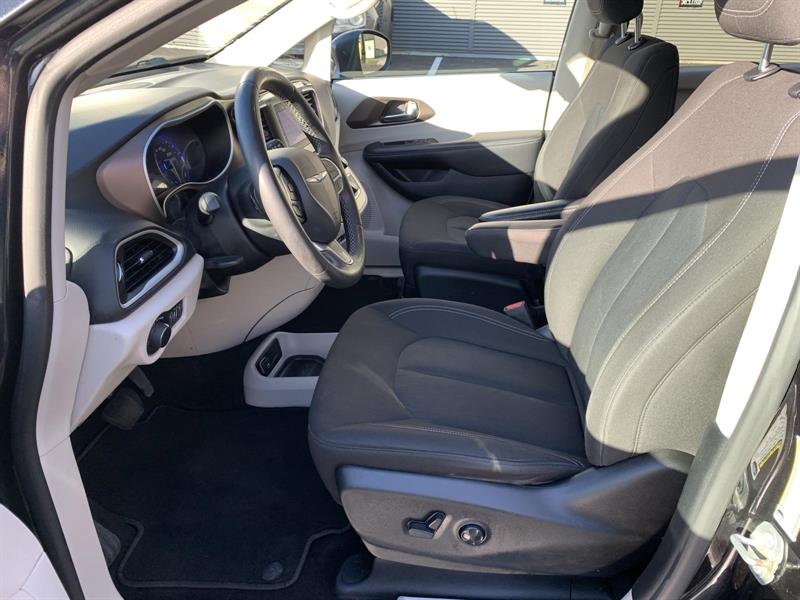 chrysler Grand Caravan 2023 - 11