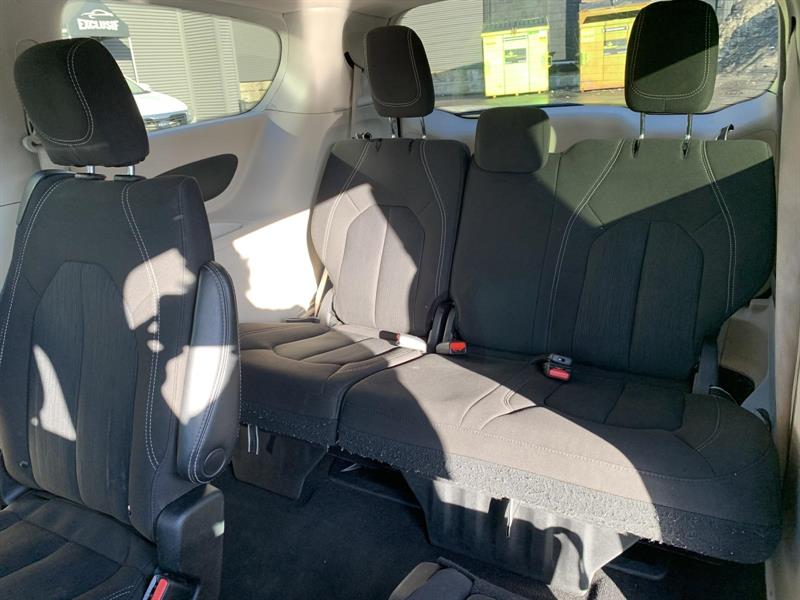 chrysler Grand Caravan 2023 - 13