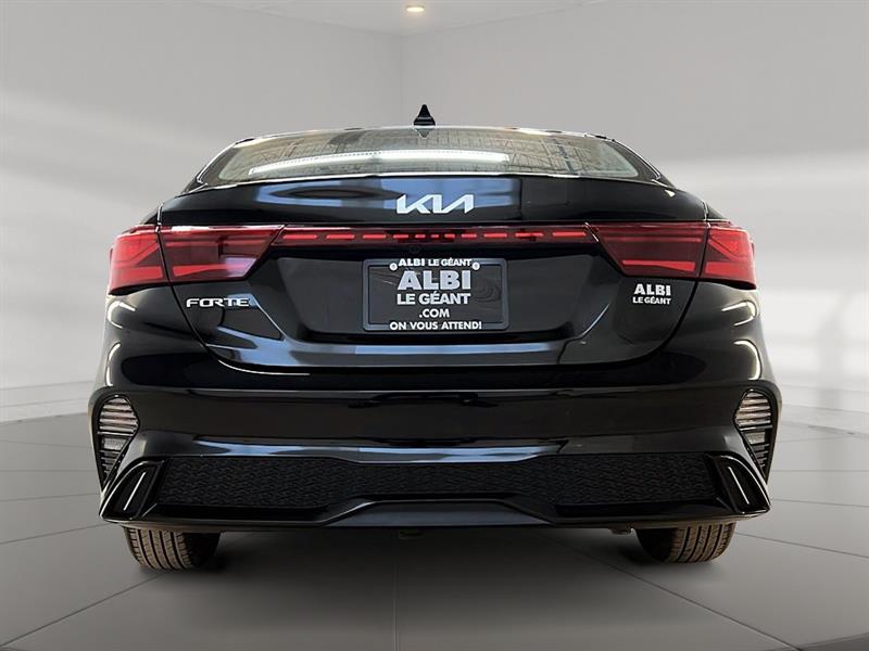 kia Forte 2024 - 5
