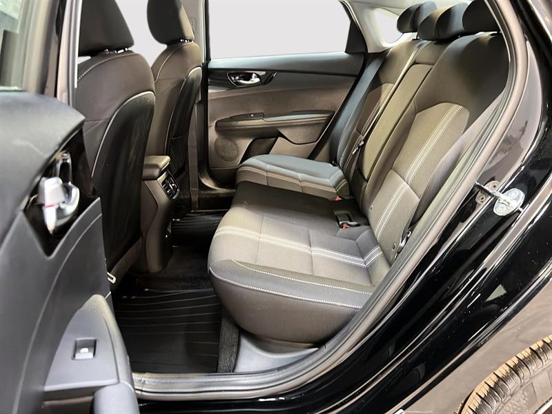 kia Forte 2024 - 9