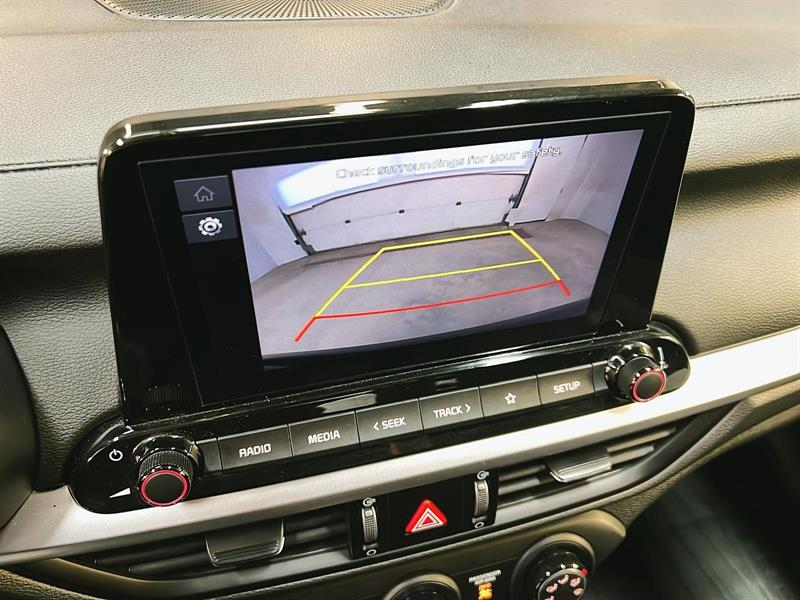 kia Forte 2024 - 16