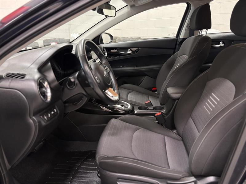 kia Forte5 2021 - 17