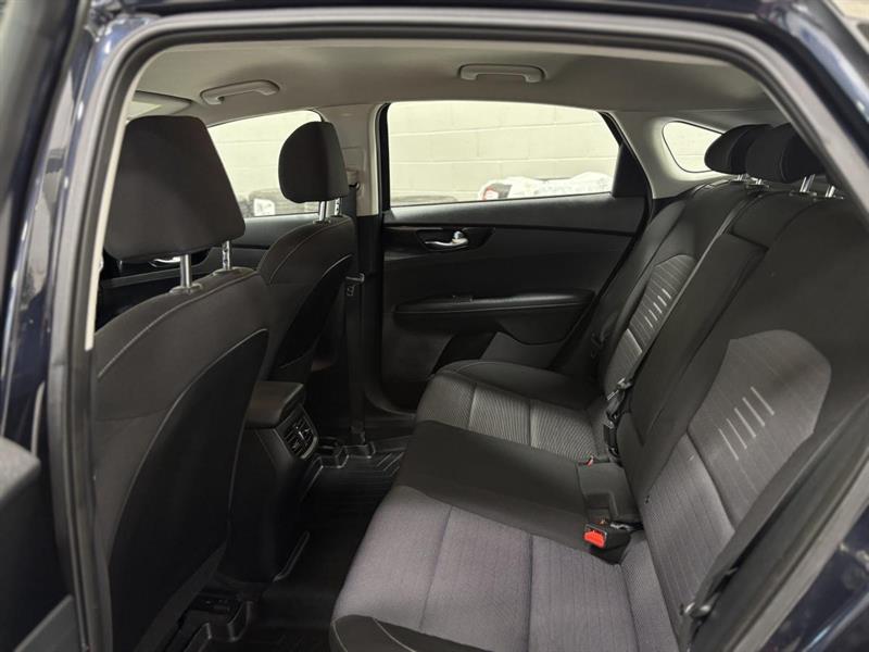 kia Forte5 2021 - 18