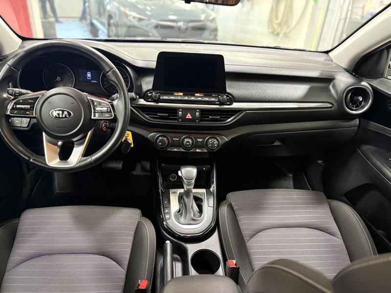 kia Forte5 2021 - 19