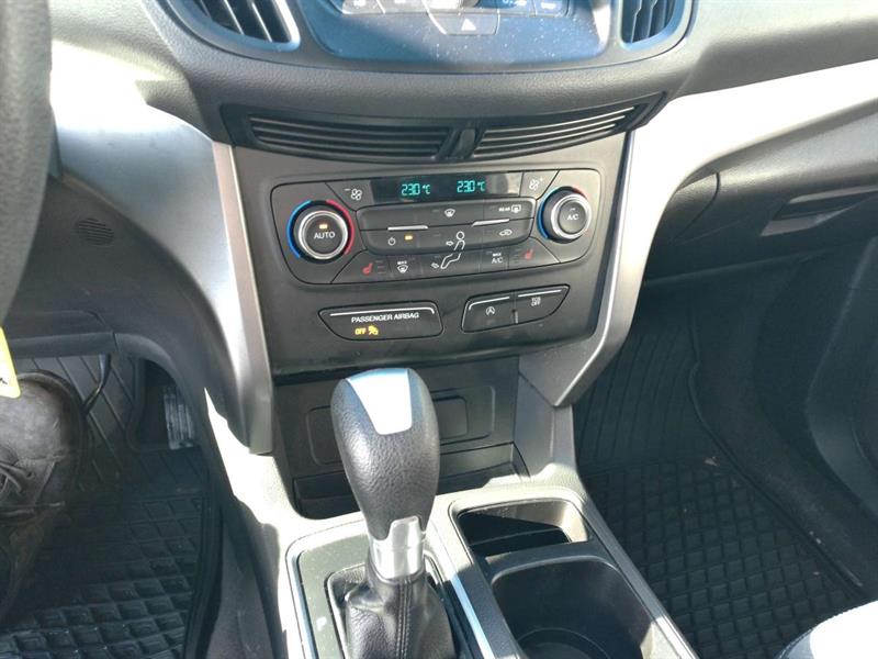 ford Escape 2017 - 16