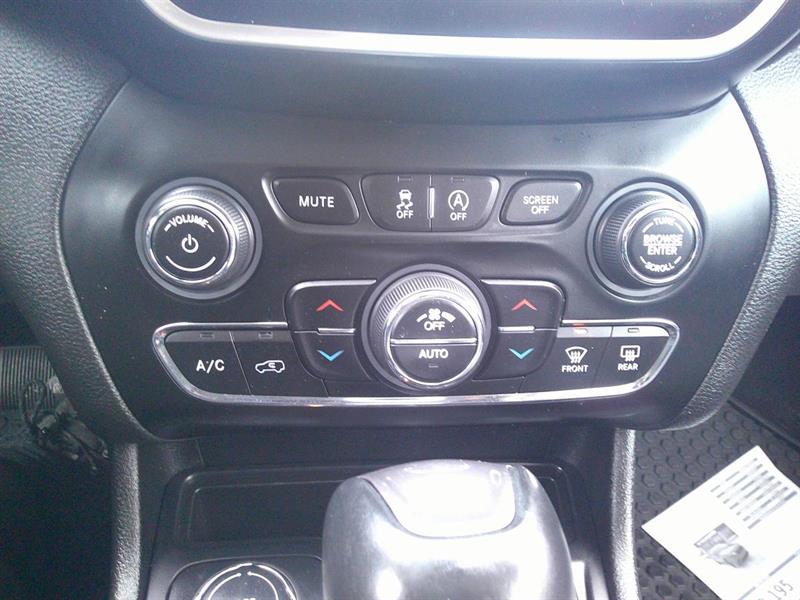 jeep Cherokee 2021 - 12