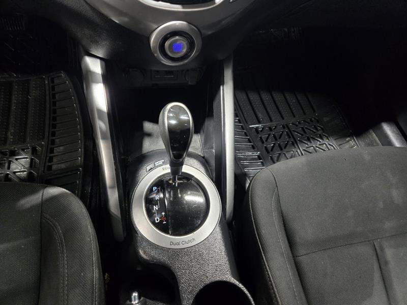 hyundai Veloster 2015 - 12
