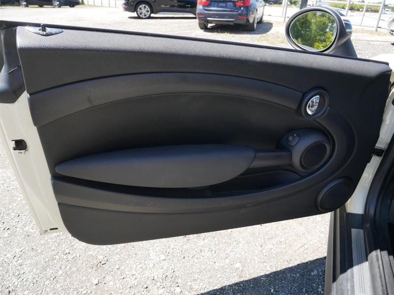 mini Convertible 2013 - 12