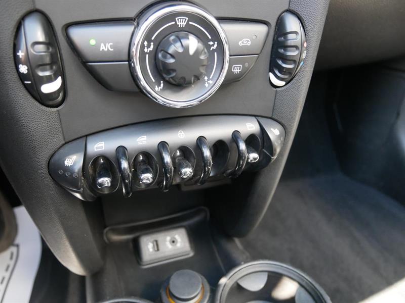 mini Convertible 2013 - 18