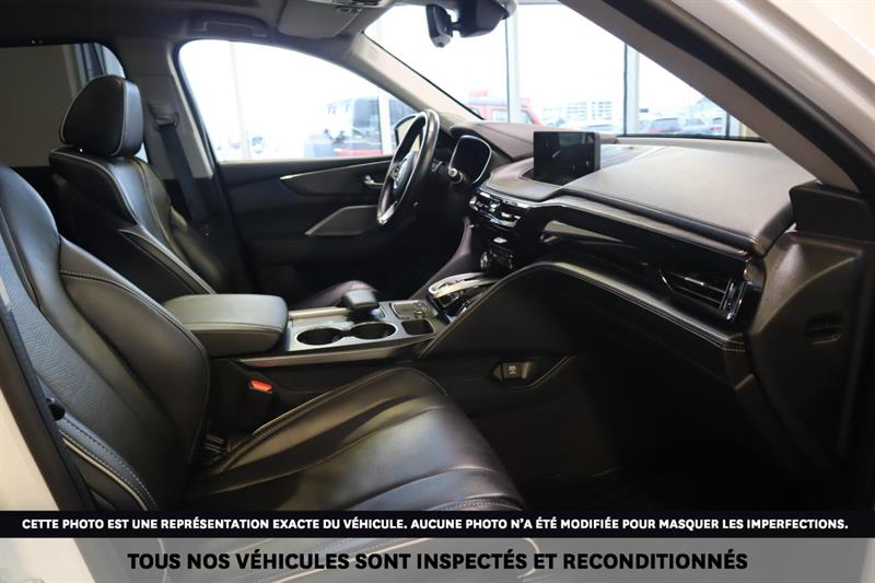 acura MDX 2023 - 18