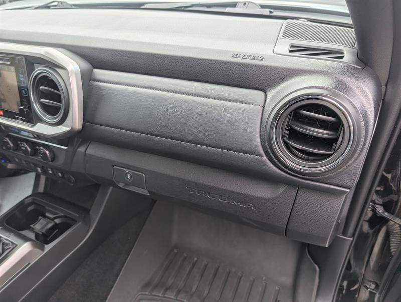 toyota Tacoma 2019 - 11