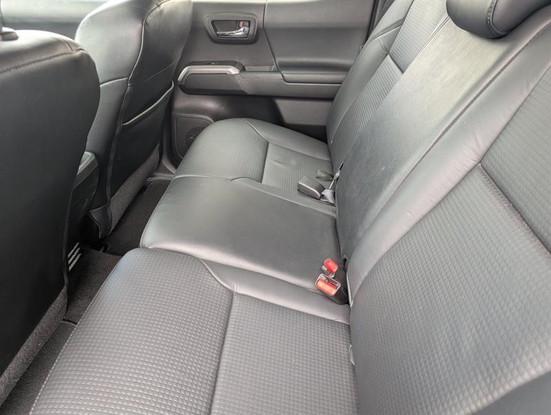 toyota Tacoma 2019 - 12