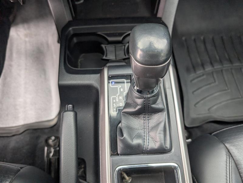 toyota Tacoma 2019 - 17
